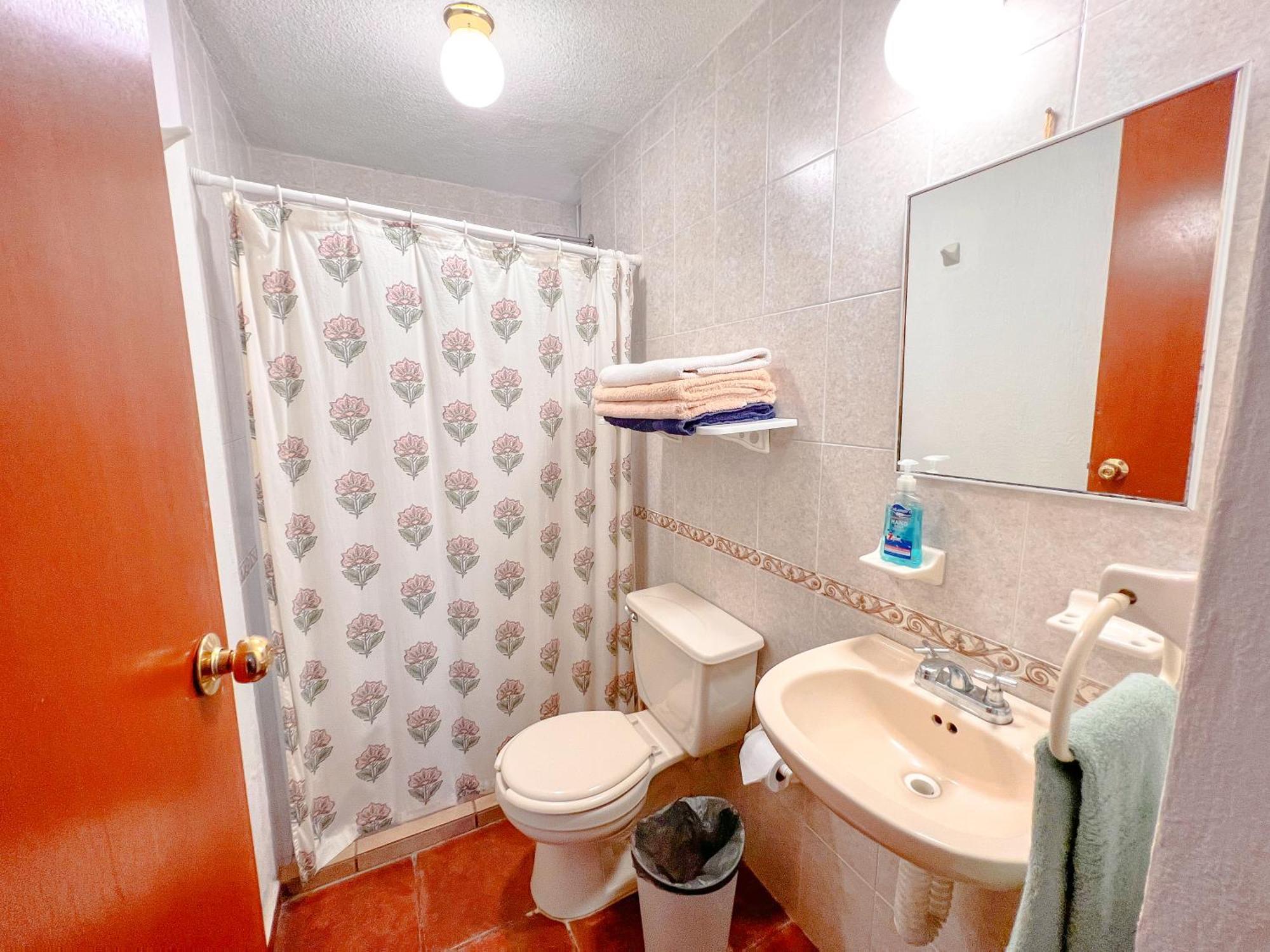 Colorful Family Condo With Terrace And Free Parking 과나후아토 외부 사진